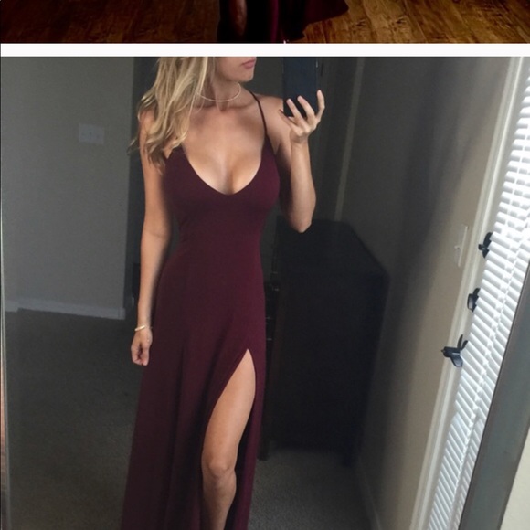 SOLD Sexy backless maxi dress - Picture 2 of 5